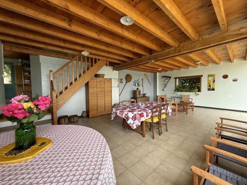 Gite De La Roseraie Louchy-Montfand Exteriér fotografie