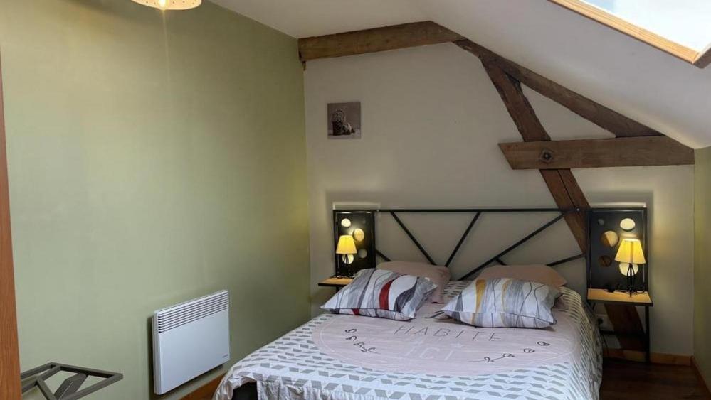 Gite De La Roseraie Louchy-Montfand Exteriér fotografie